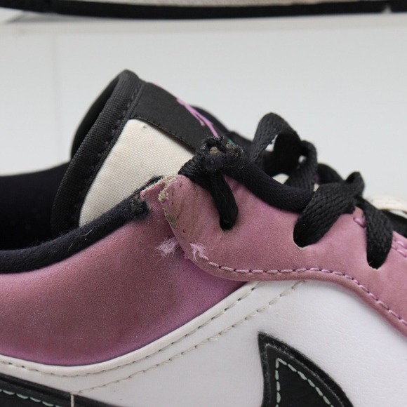 Air Jordan 1 Low SE Men's Size 9.5 Light Purple Violet, Black CK3022-503 - Picture 6 of 10